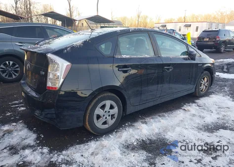 2010 Toyota Prius Iii z USA, uszkodzony, nr VIN JTDKN3DU0A0185080